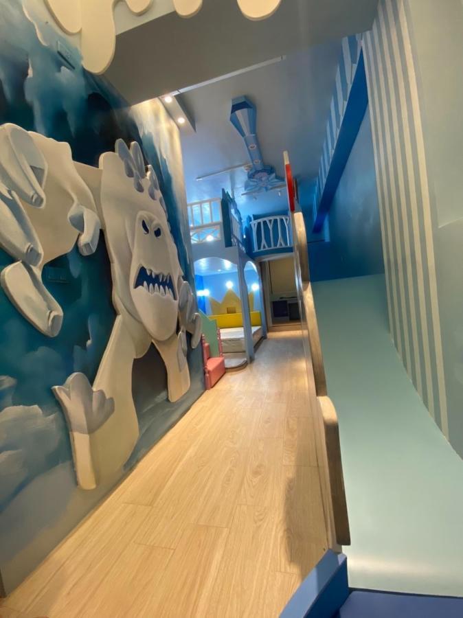 Fun Holiday Family Hostel Tainan Luaran gambar