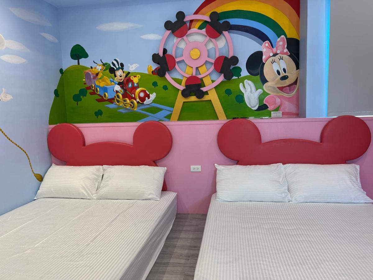 Fun Holiday Family Hostel Tainan Luaran gambar
