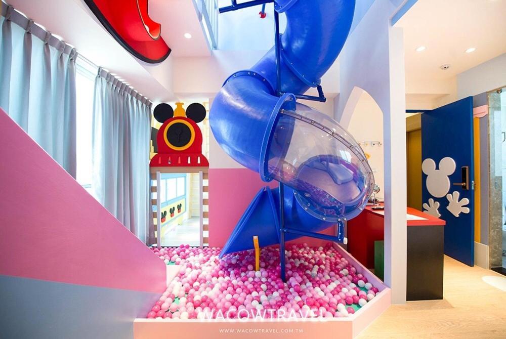 Fun Holiday Family Hostel Tainan Luaran gambar
